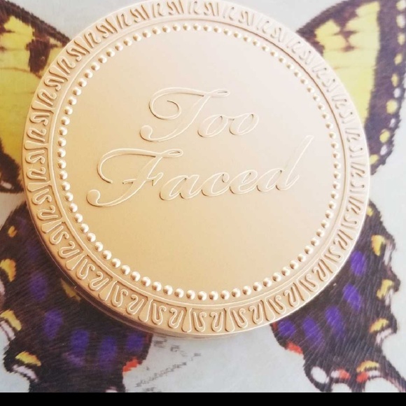 Too Faced Chocolate Soleil Med/Deep Bronzer - Picture 5 of 8